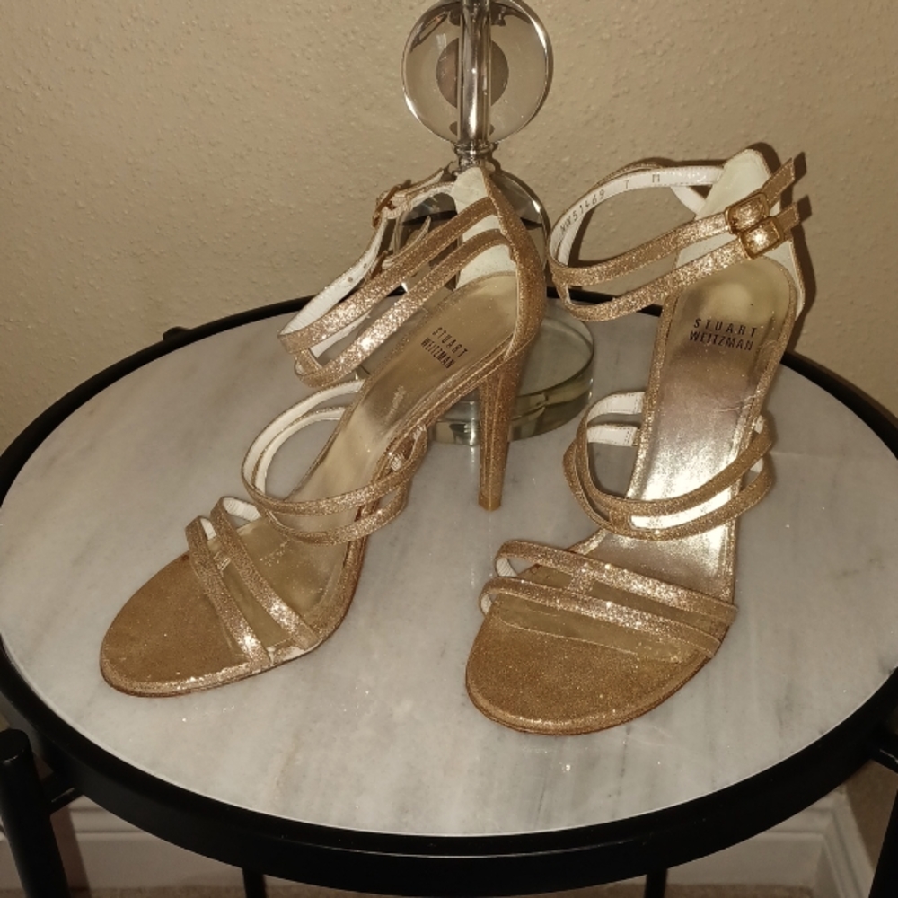 Stuart Weitzman size 7 Bronze Metallic Heels